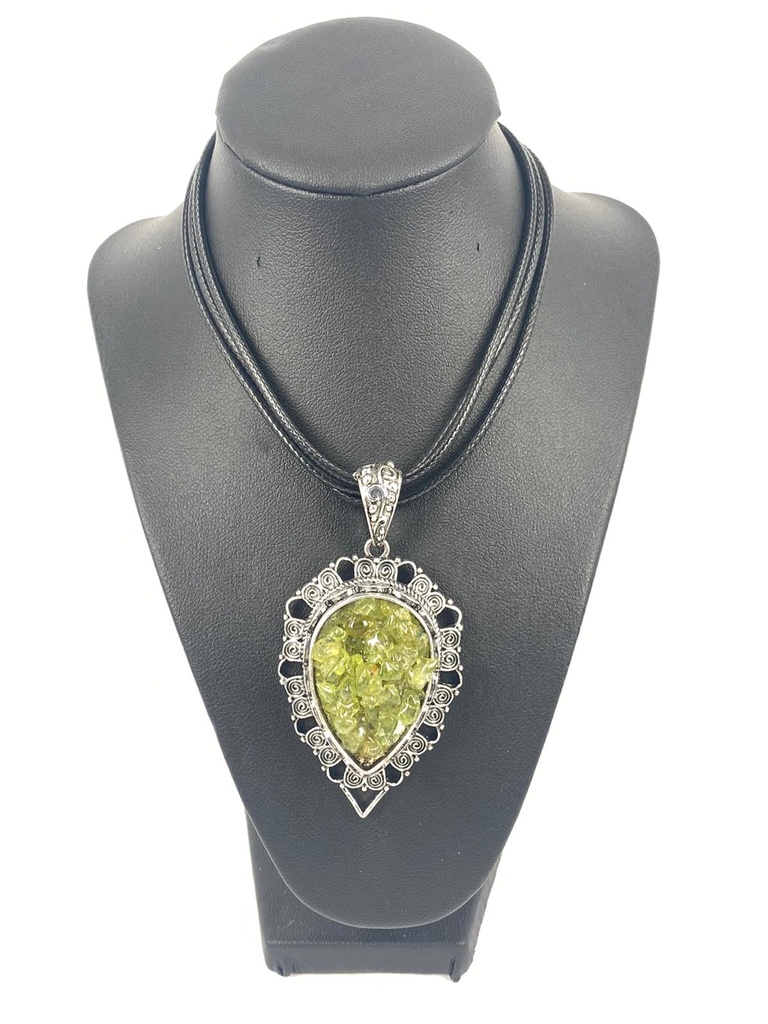 ALLOY+OLIVINE+CORD NECKLACE