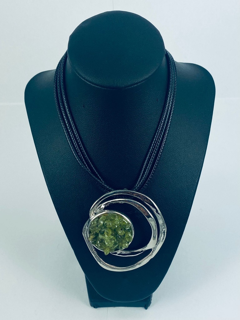 ALLOY+OLIVINE+CORD NECKLACE